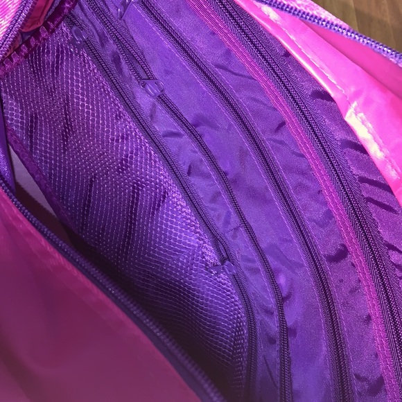 Hello Kitty Duffle / Overnight Tote Bag - Picture 5 of 14